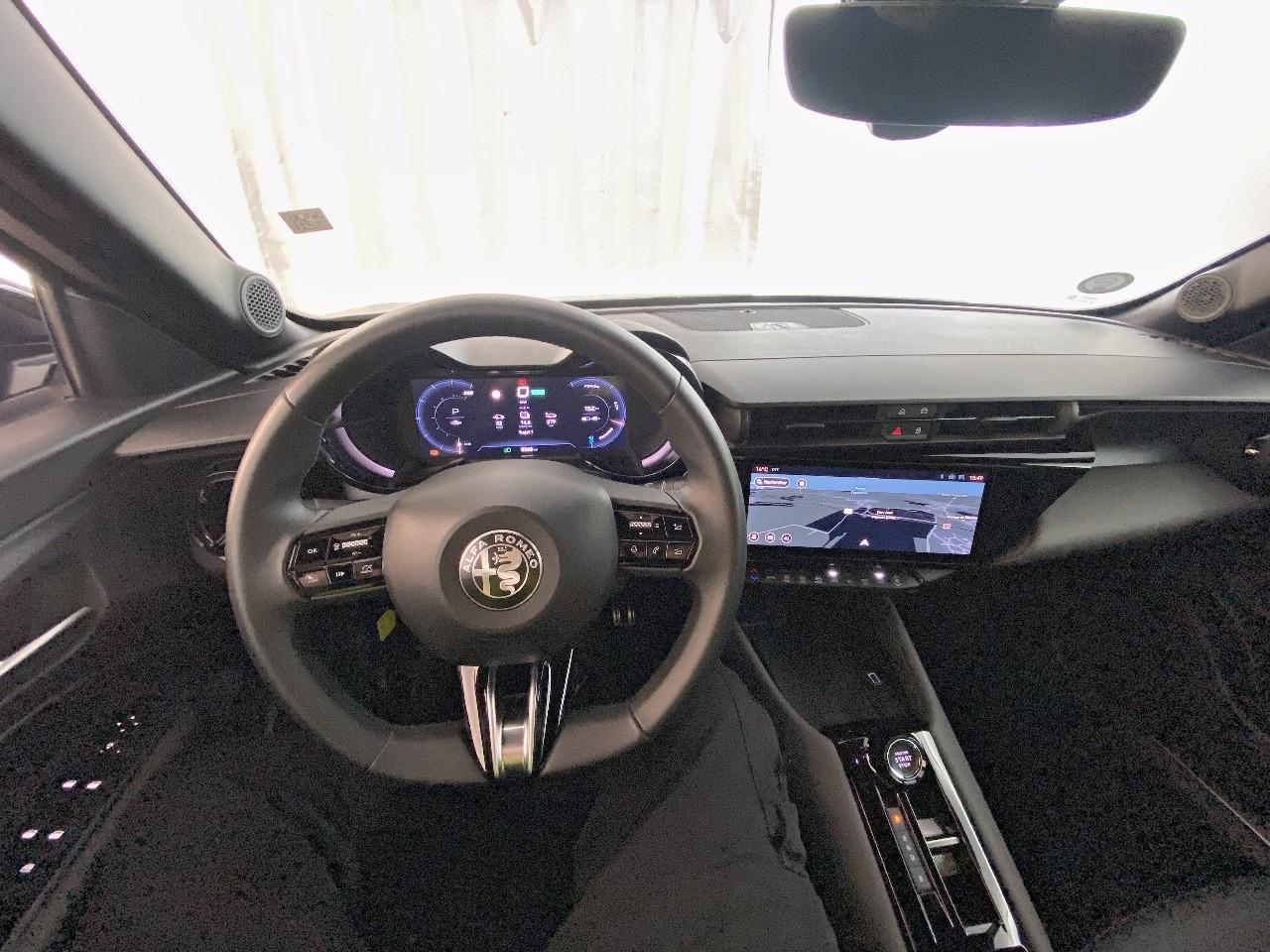 Alfa Romeo Junior elettrica 156 ch speciale — photo 12