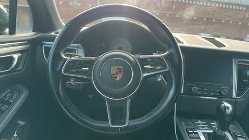 Porsche Macan S 3.D 258 AWD PDK7 - S – 2017 – 159757 km – Diesel – Boîte Automatique — photo 27