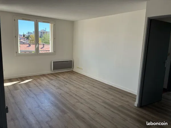 Appartement 2 pièces 48m2 en bord de Garonne