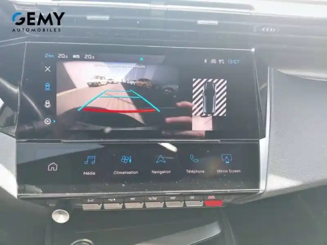 Peugeot 308 phev 180 e-eat8 — photo 12