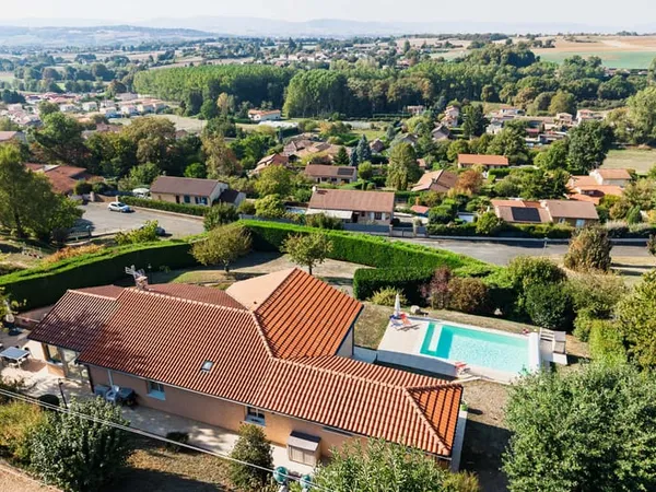 Maison 3 chambres + bureau, piscine et vue panoramique au ca