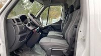 Renault Master F3500 L1H2 2.3 Blue dCi 135ch Confort Euro6 — photo 12