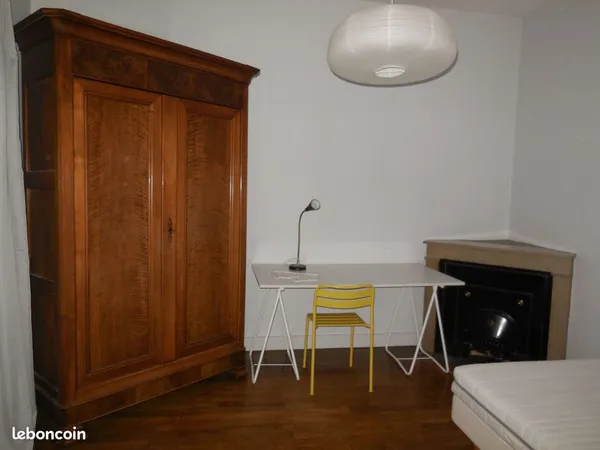 Recherche une étudiante pour colocation meublée 3 personnes