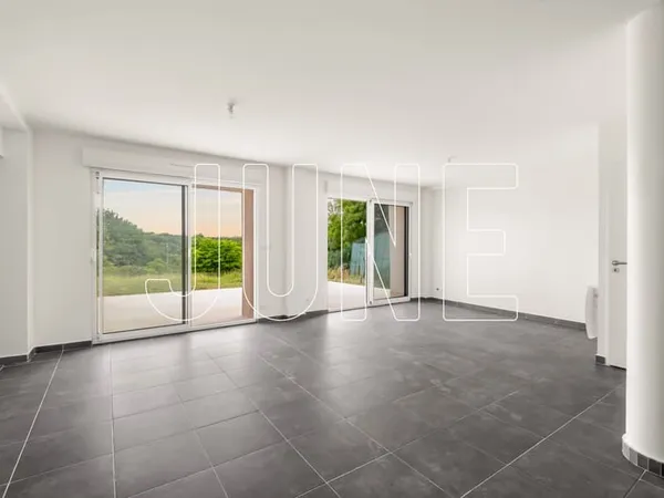 Maison pisé rénovée