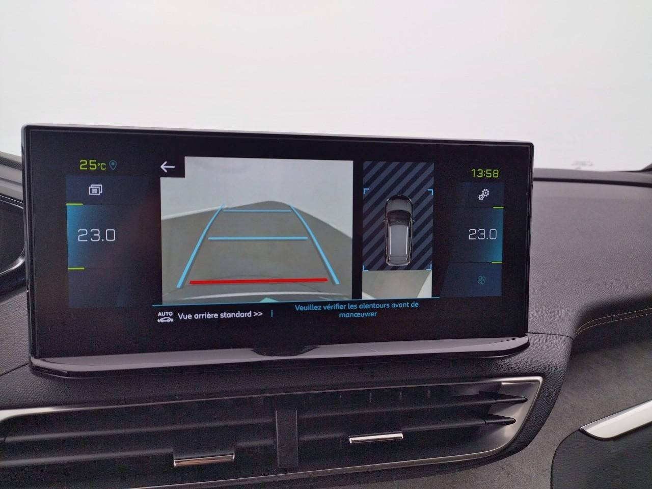 Peugeot 3008 hybrid4 300 e-eat8 gt — photo 17