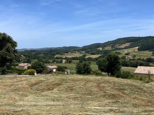 Terrain à Boffres