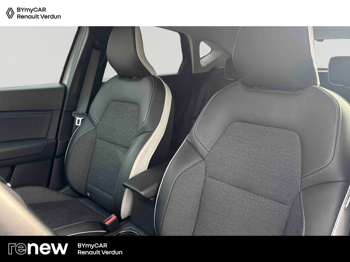 Renault Captur mild hybrid 140 — photo 11