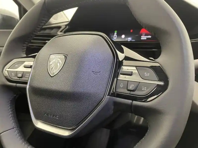 Peugeot 308 hybrid 145 e-dcs6 — photo 61