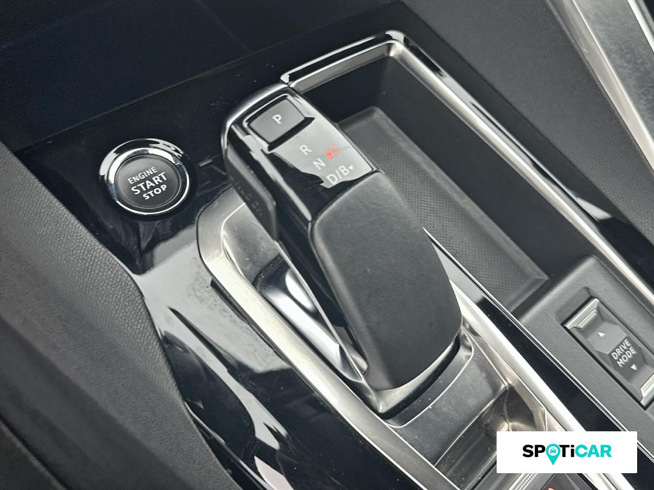 Peugeot 3008 plug-in hybrid4 300ch gt e-eat8 — photo 14