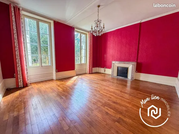 Maison 8 pièces 279 m²