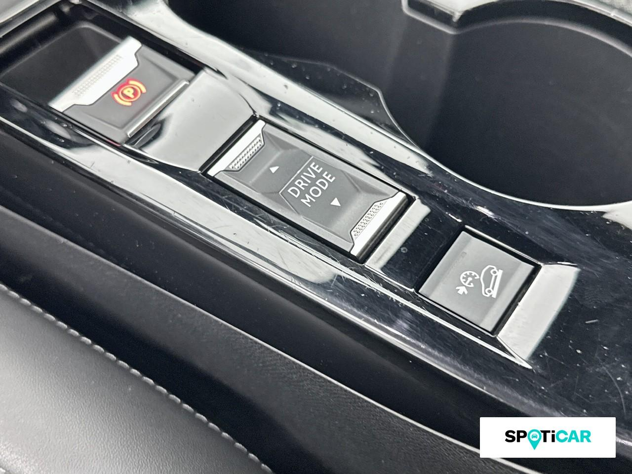 Peugeot 2008 1.2 puretech 130ch s&s gt — photo 16