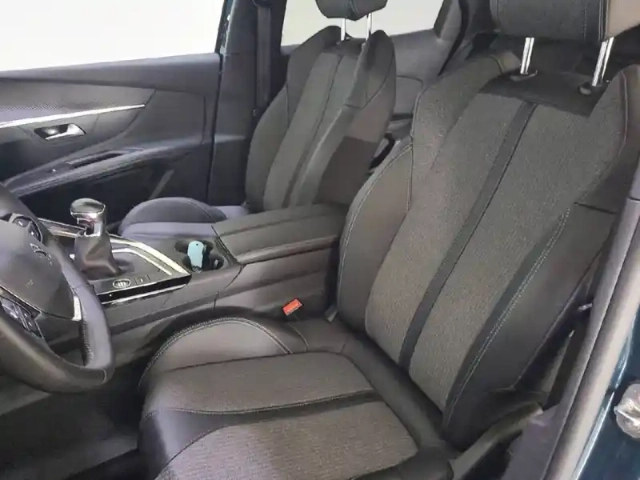 Peugeot 3008 puretech 130ch s&amp;s bvm6 — photo 31