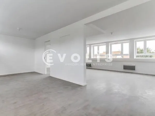 Bureaux 145 m²