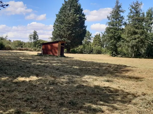 RARE - Terrain de Loisir