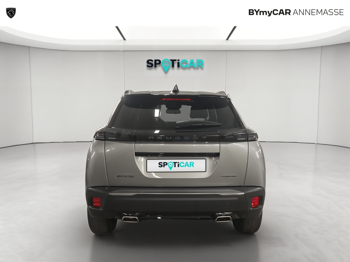 Peugeot 2008 Hybrid 145 e-DCS6 — photo 4