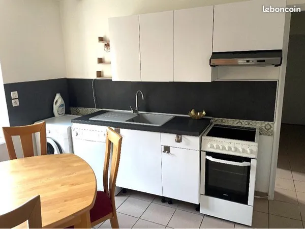 T2 Meublé avec terrain et garage