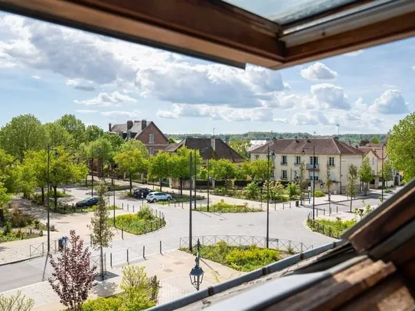 Soissons / Quartier Lamartine. Appartement 5 pièces de charme