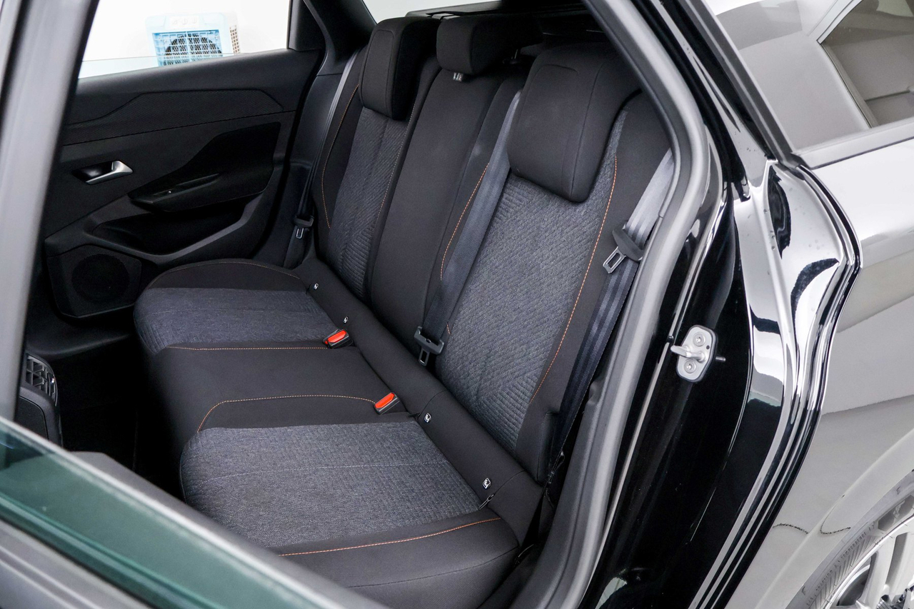 Peugeot 308 SW — photo 32
