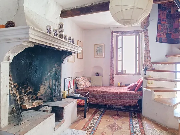 Maison de village de caractère à vendre au coeur du Barroux