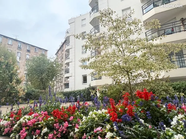 Boulogne-Billancourt - 3 pièces de 71,50 m² au 4e étage - deux balcons, parking double et cave - 669