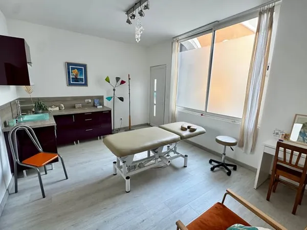 Local professionnel 1 pièce 32 m²