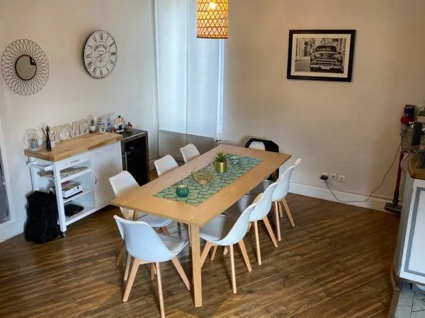 Loup, appartement dans maison de Rue