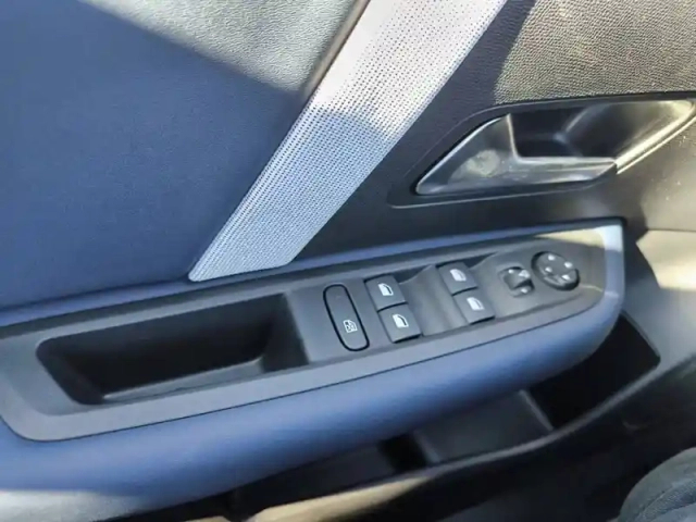 Citroën C4 hybride 145 e-dcs6 — photo 20