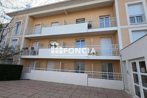 Studio 1 pièce 17 m²