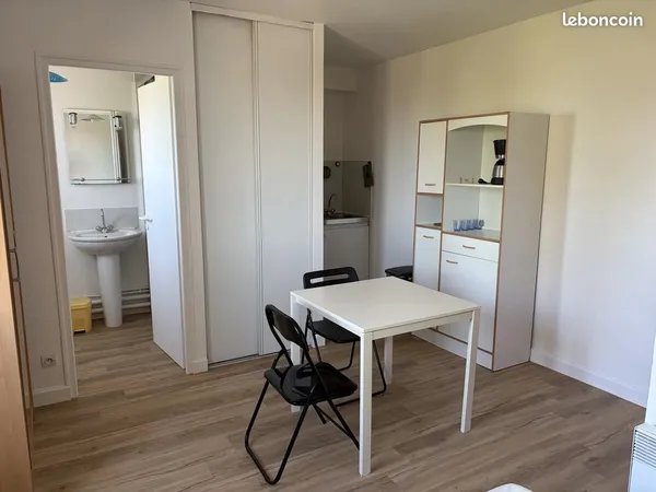 Studio 1 pièce 20 m²