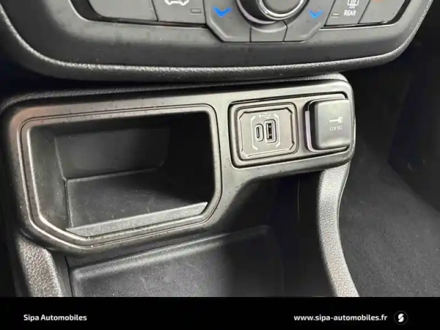 Jeep Renegade 1.5 turbo t4 130 ch bvr7 e-hybrid — photo 82