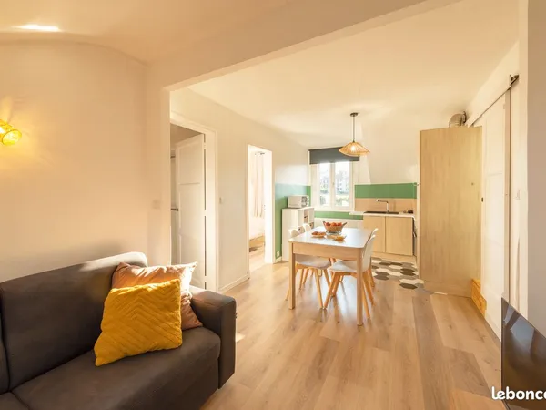 T3 Meublé rénové - Centre d'AURILLAC