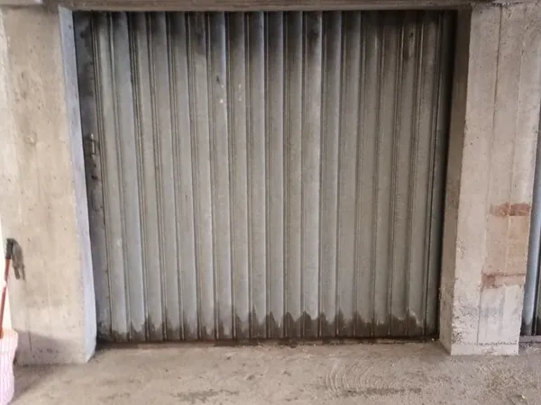 Poitiers Couronneries garage box fermé ou à lo