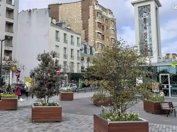 Boutique 65 m² BOIS COLOMBES