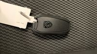 Peugeot 2008 1.2 PureTech 130ch S&S GT EAT8 — photo 16
