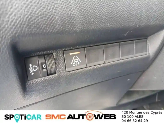 Peugeot 208 puretech 75 s&amp;s bvm5 — photo 38