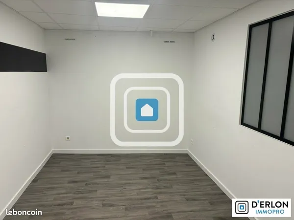 Local commercial 160 m²