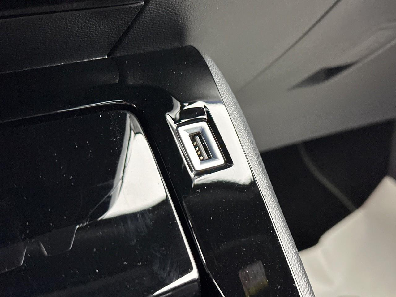 Peugeot 2008 puretech 130 s&s eat8 gt — photo 29