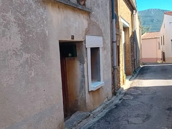 Appartement 3 pièces 48m2 1er étage Soulatge 11330