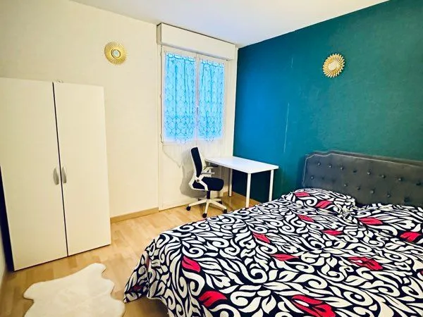 1 chambre dispo dans colocation spacieuse de 3