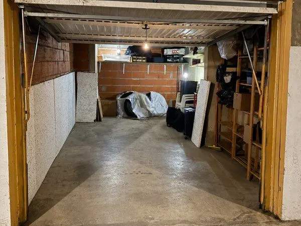 Garage fermé sécurisé 17m2