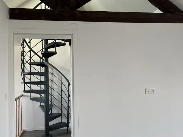 Loue T2 traversant Reims - non meublé - 50m2