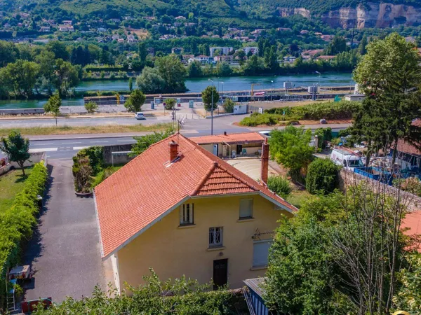 Maison 6 pièces 150 m²