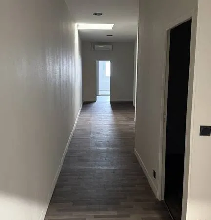 Bureau 125 m²