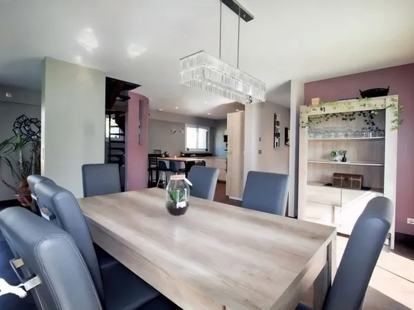 Maison contemporaine 7 pièces 135 m²