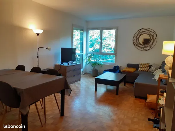 Chambre en Coloc de 80m² à Champs sur marne