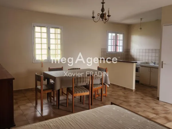 Appartement 33m² de plain-pied avec extérieur et stationnement