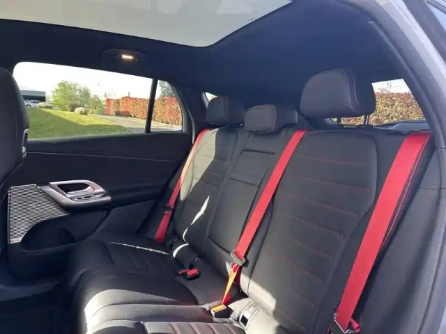 Mercedes Glc 400 eq 4m — photo 17
