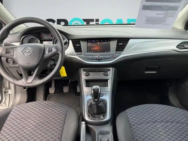 Opel Astra 1.2 turbo  110ch — photo 29