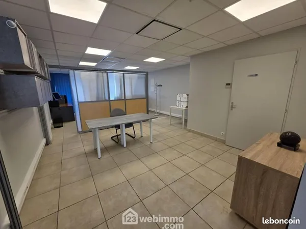 Bureaux 50 m²