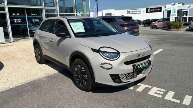 Fiat 600 t-gen 3 1.2 hybrid 110ch edct6 — photo 47